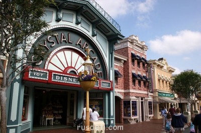 Интересные факты из жизни англоязычных стран  - Все_это_Диснейленд_.jpg