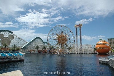 Интересные факты из жизни англоязычных стран  - Диснейленд 3.jpg