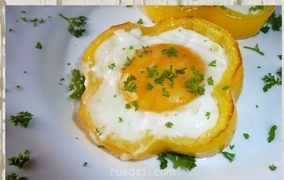 Яичница - Яичница в кружочке перца.jpg