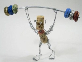 Для мальчишек увлеченья - поделки-из-скрепок-человечек.jpg