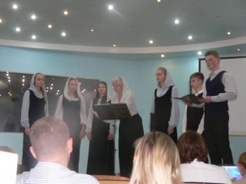 нас поздравил ансамбль из Клайпеды (восхитительно поют!)