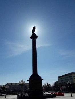 Все таже площадь, только людей поменьше